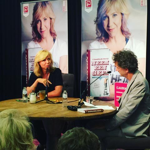 Honderdduizendste exemplaar Neem een geit van Claudia de Breij