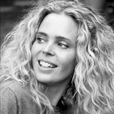 Roxane van Iperen op shortlist Hebban Debuutprijs