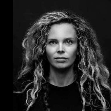 In september verschijnt 'Stemmen uit het diepe' van Roxane van Iperen