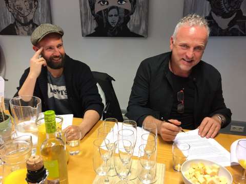 Gordon tekent voor biografie