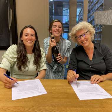 Joosje Duk tekent voor haar debuut bij Lebowski Publishers